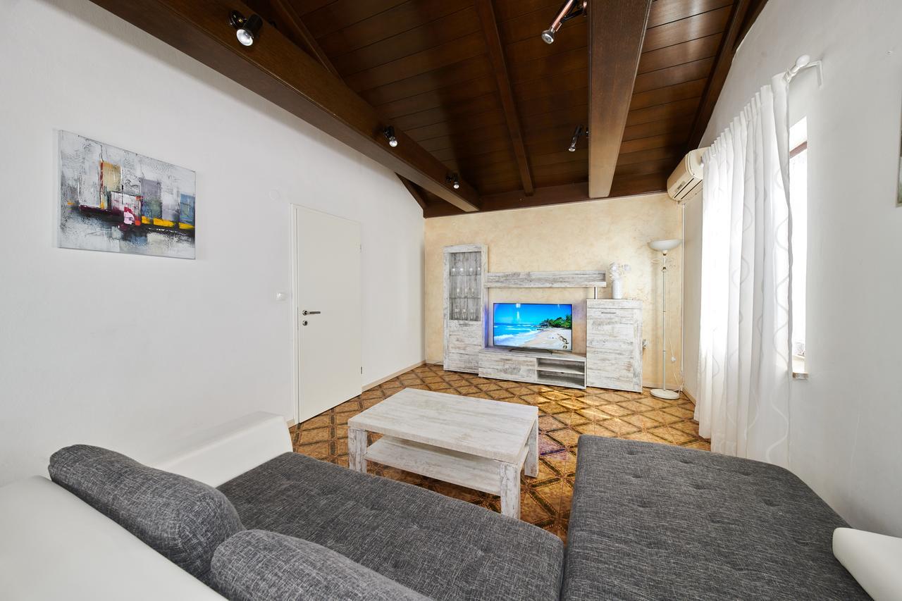 Apartments Gvarda Umag Exterior foto
